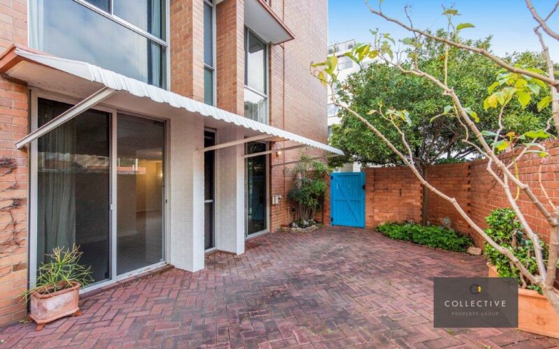 2/1 Kings Park Avenue, CRAWLEY, WA 6009 AUS