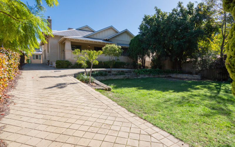 193 Curtin Avenue, COTTESLOE, WA 6011 AUS