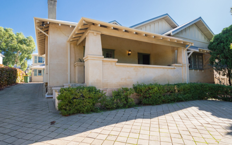 193 Curtin Avenue, COTTESLOE, WA 6011 AUS