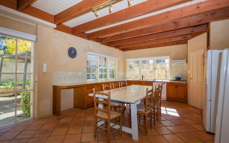 193 Curtin Avenue, COTTESLOE, WA 6011 AUS