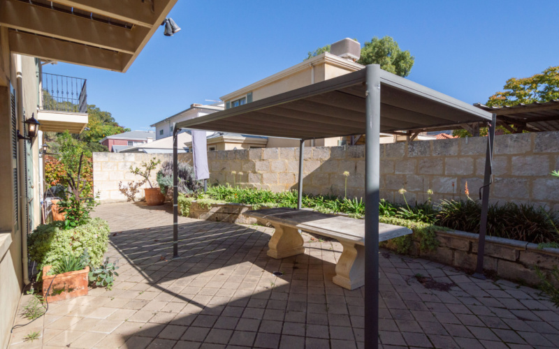 193 Curtin Avenue, COTTESLOE, WA 6011 AUS