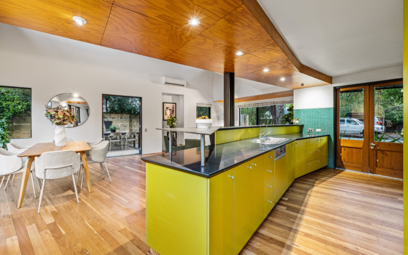 8 Finey Street, COTTESLOE, WA 6011 AUS