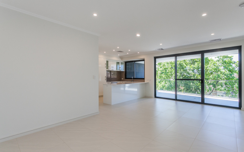 4/73 Kintail Rd, APPLECROSS, WA 6153 AUS