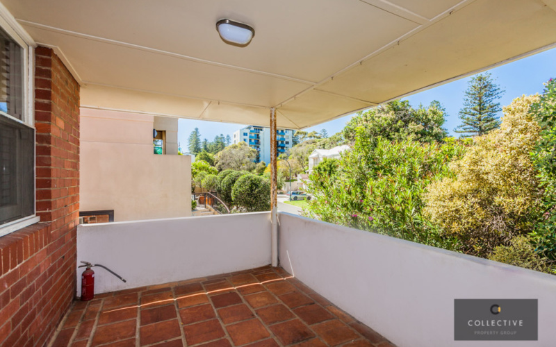 4/8 Warnham Road, COTTESLOE, WA 6011 AUS