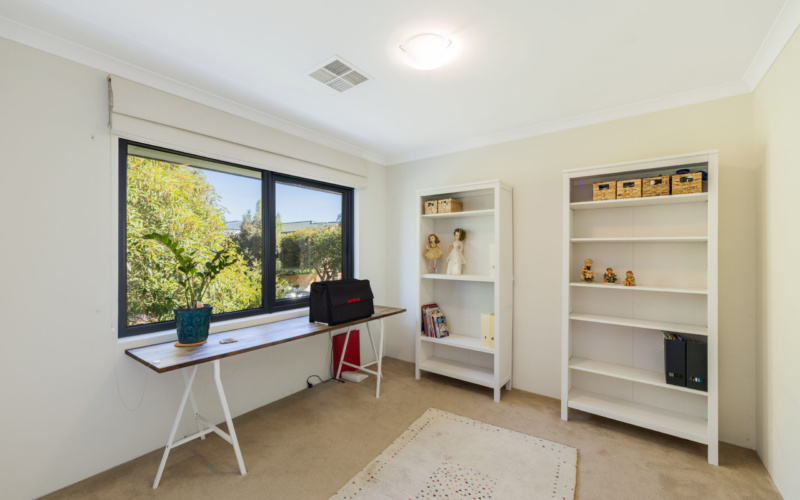 19 Thelma Street, MOSMAN PARK, WA 6012 AUS