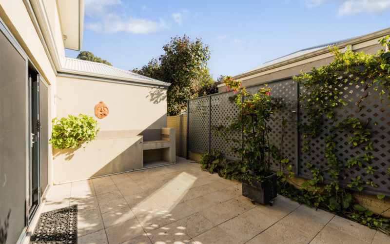 19 Thelma Street, MOSMAN PARK, WA 6012 AUS