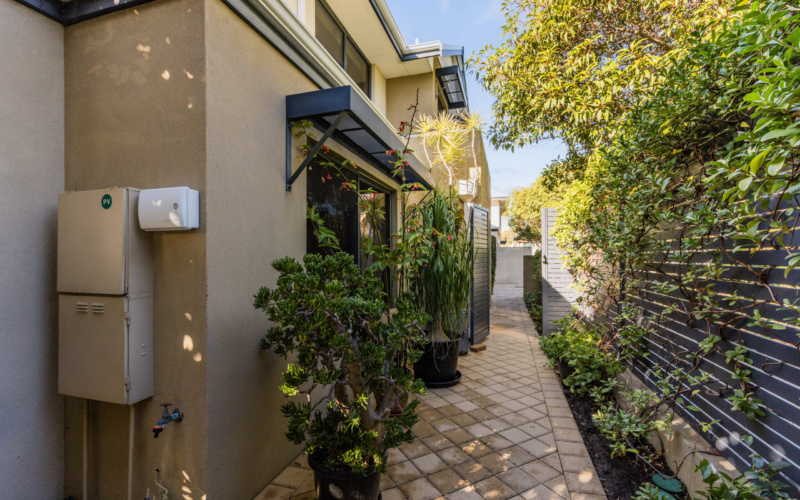 19 Thelma Street, MOSMAN PARK, WA 6012 AUS