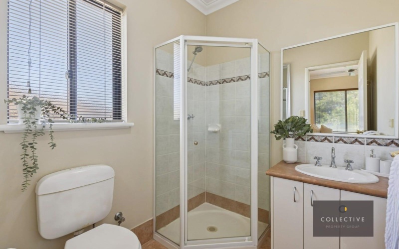 5 Donatti Road, INNALOO, WA 6018 AUS
