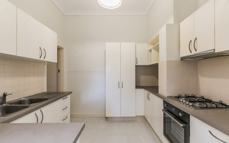 4/112 Stirling Highway, NEDLANDS, WA 6009 AUS