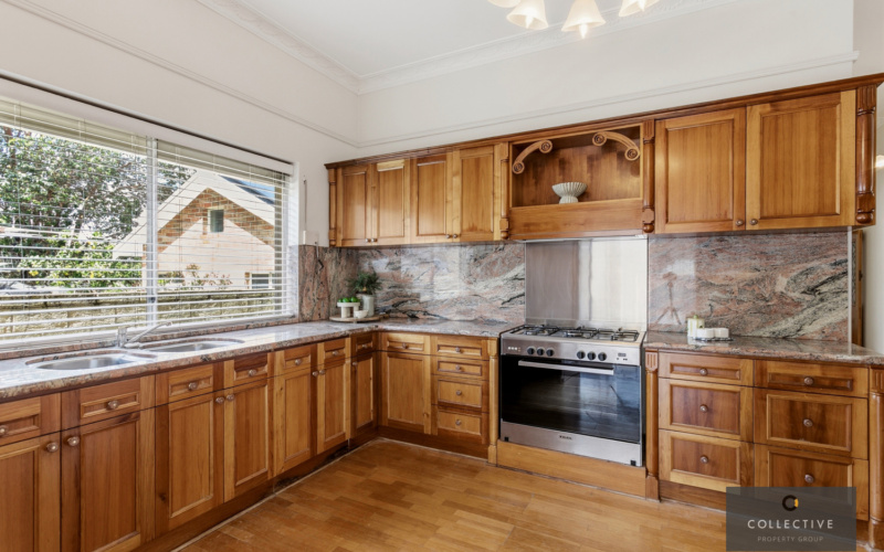 32 Salisbury Street, LEEDERVILLE, WA 6007 AUS